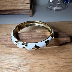 American Vintage White and Gold Bracelet